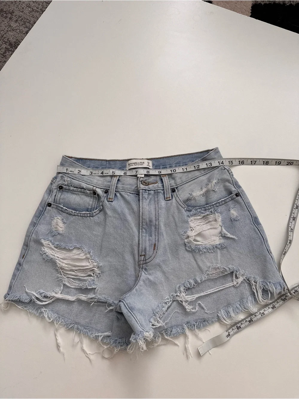 Abercrombie & Fitch Curve Love Mid Rise Boyfriend Shorts 27 / 4 Distressed Denim